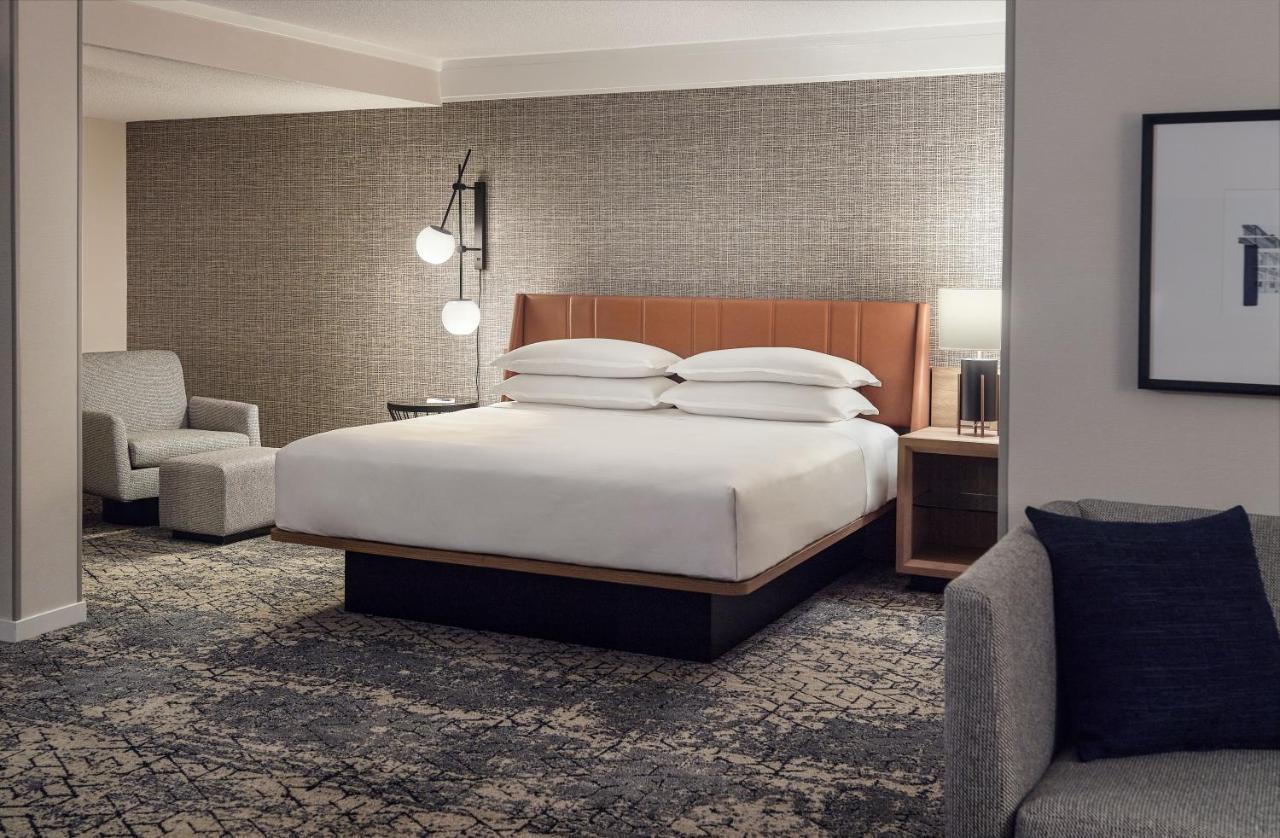 Sheraton Imperial Hotel Raleigh-Durham Airport At Research Triangle Park Esterno foto