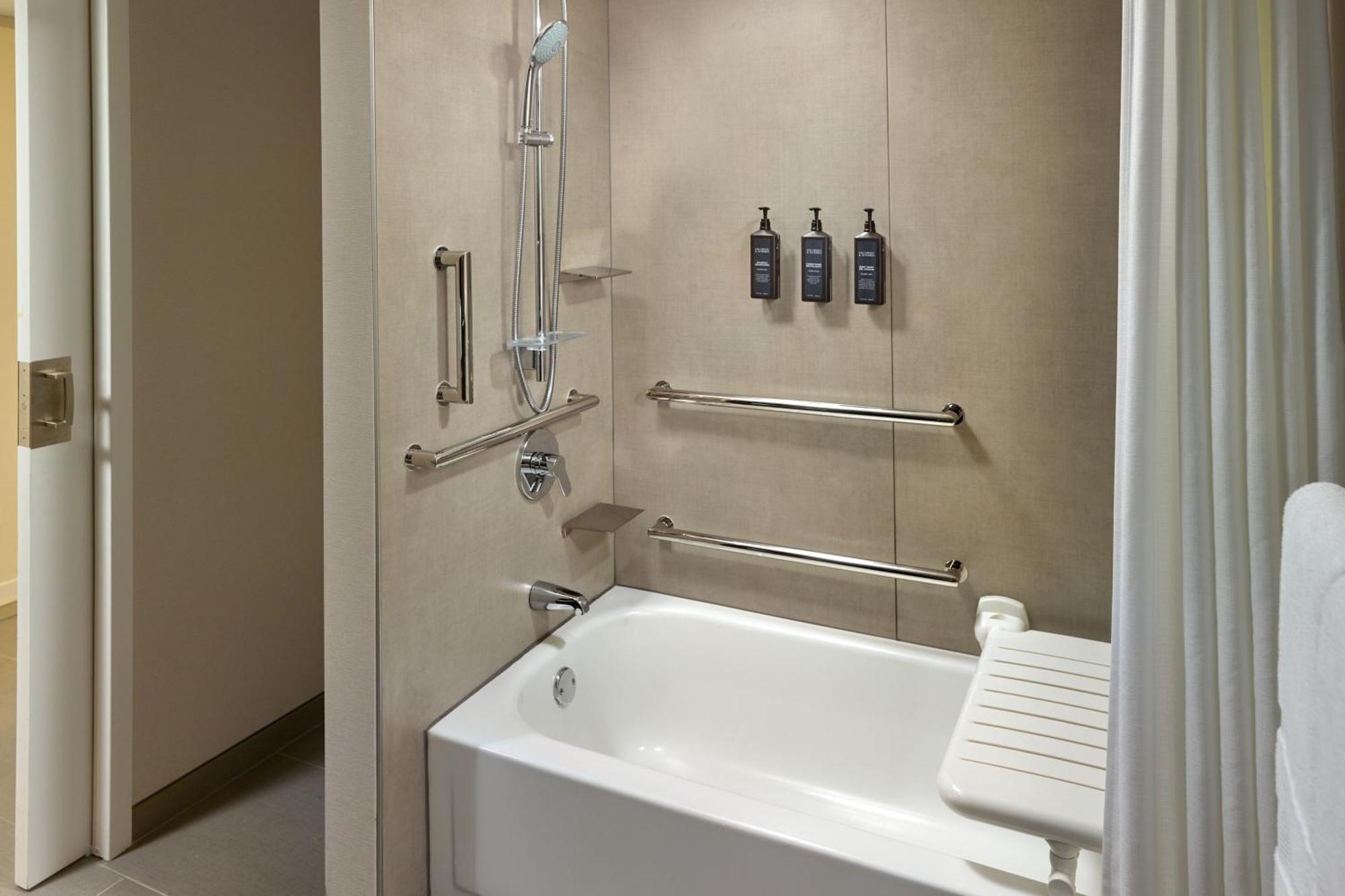 Sheraton Imperial Hotel Raleigh-Durham Airport At Research Triangle Park Esterno foto